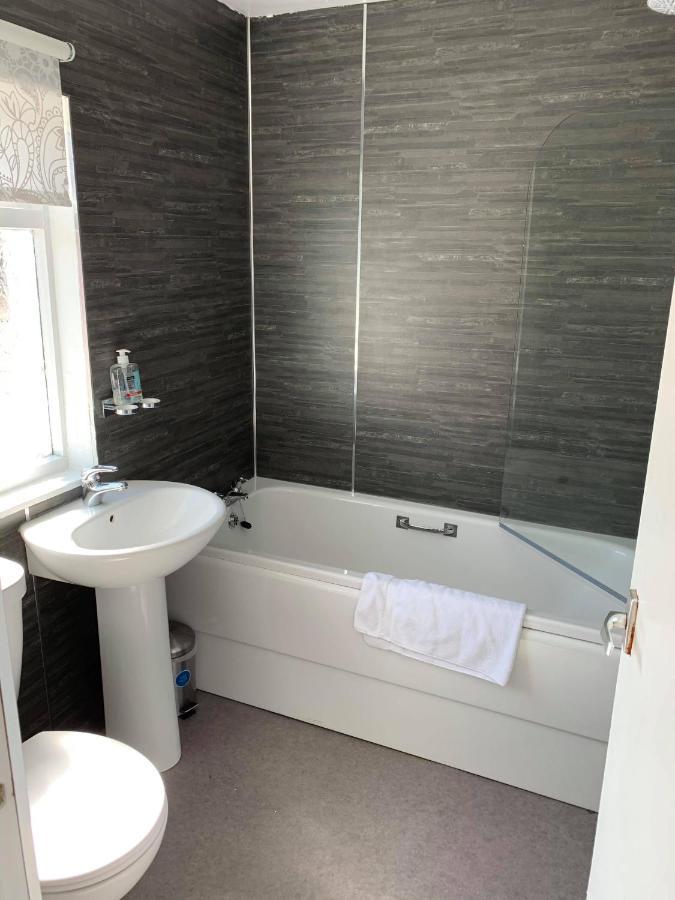 The Carisbrooke Hotel Forres Ngoại thất bức ảnh